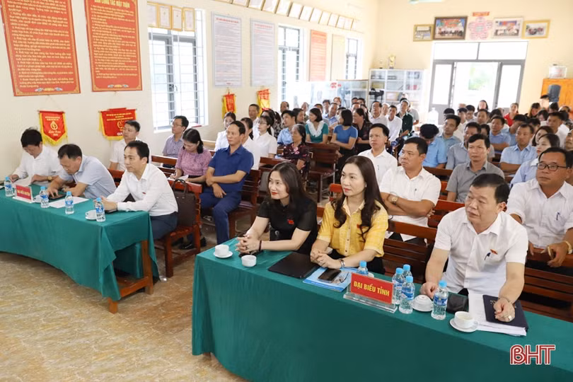 Cử tri kiến nghị tăng phụ cấp cho cán bộ không chuyên trách ở cơ sở