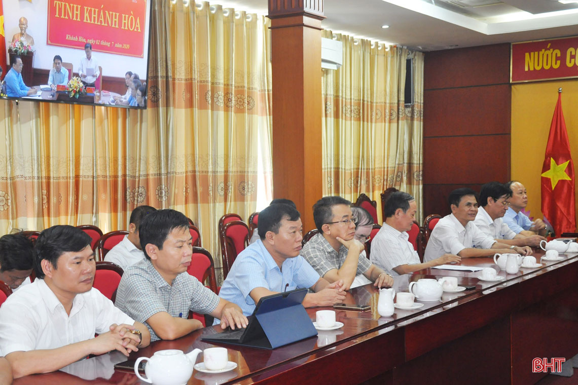 Chủ tịch UBND tỉnh Hà Tĩnh: Phát huy lợi thế từng ngành, địa phương để phục hồi, phát triển kinh tế