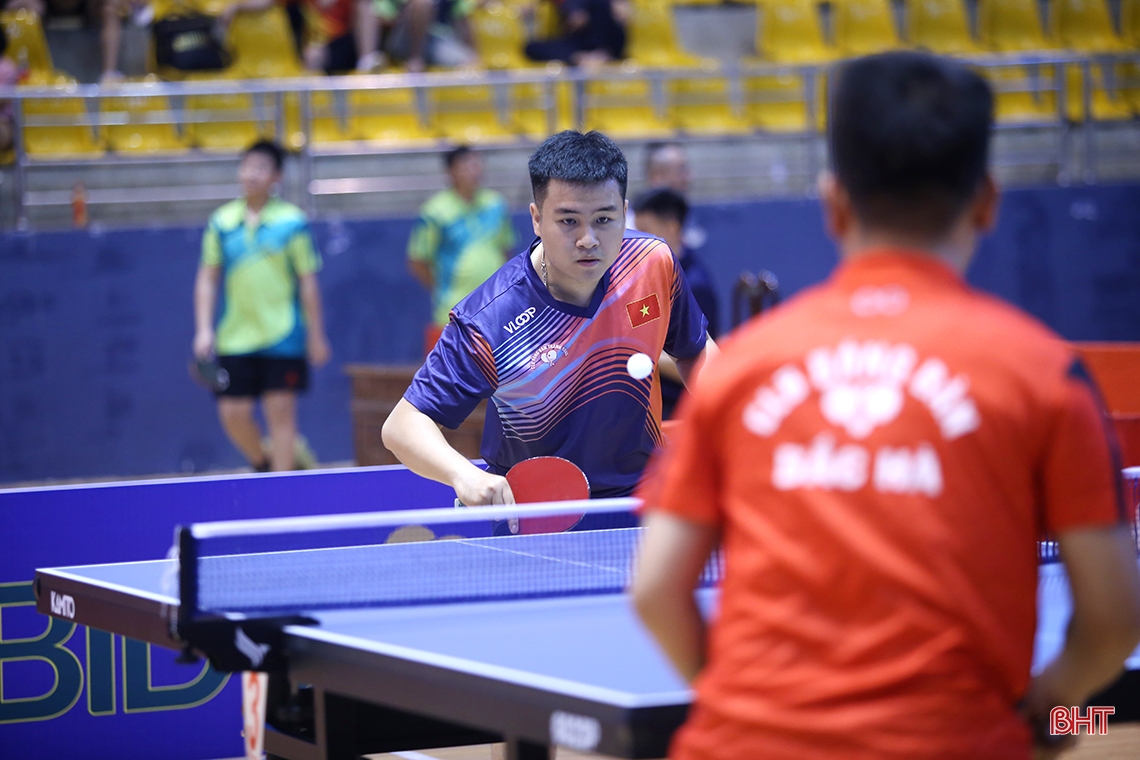 Hơn 270 VĐV tranh tài Giải Bóng bàn các CLB mở rộng Báo Hà Tĩnh