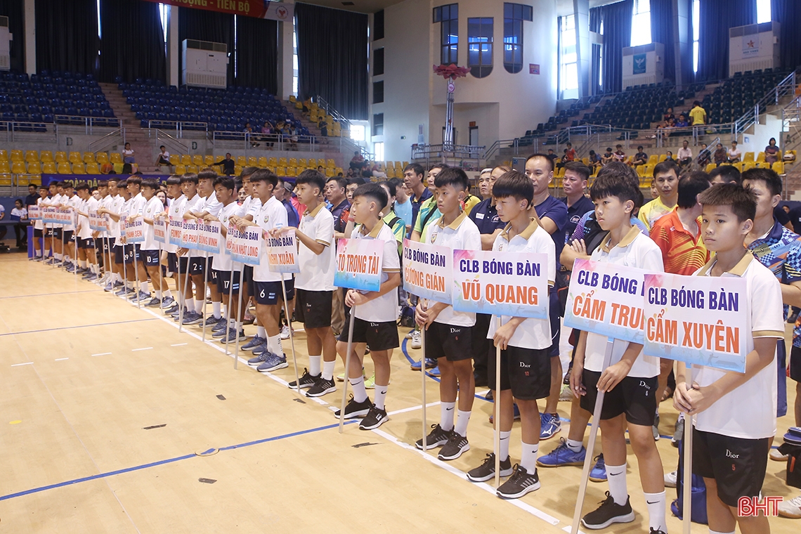 Hơn 270 VĐV tranh tài Giải Bóng bàn các CLB mở rộng Báo Hà Tĩnh