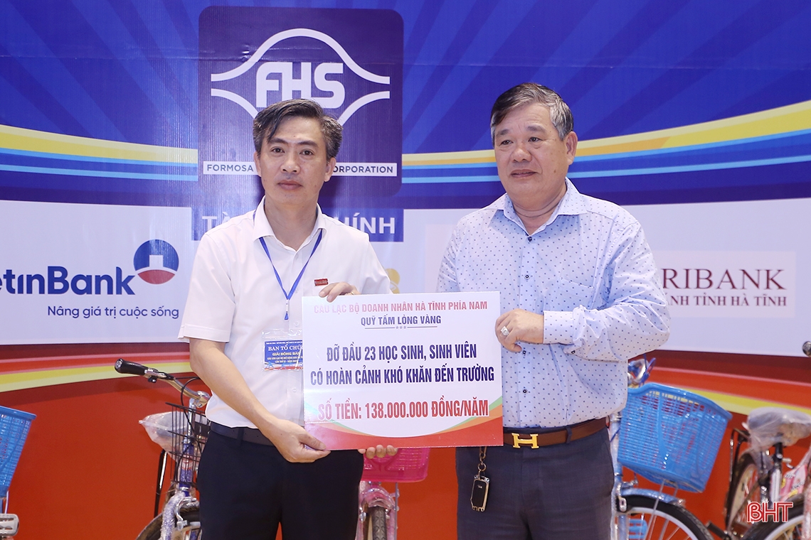 Hơn 270 VĐV tranh tài Giải Bóng bàn các CLB mở rộng Báo Hà Tĩnh