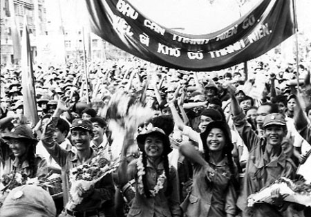 Qua cao trào 1930-1931, vị trí, vai trò của thanh niên đã được xác định rõ, cơ sở Đoàn đã phát triển ở cả Bắc Kỳ, Trung Kỳ và Nam Kỳ. Ảnh Tư liệu.jpg