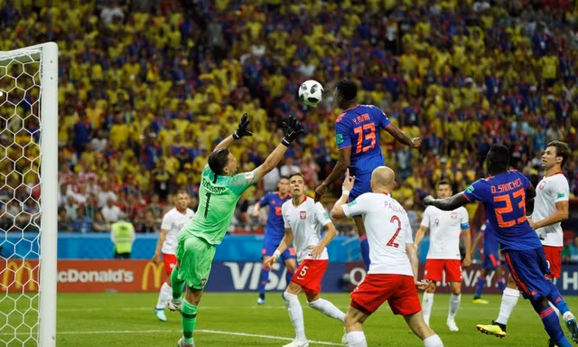 Ba Lan 0-3 Colombia: Colombia thắp lại hy vọng vào vòng 1/8