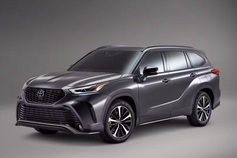 Toyota Highlander XSE 2021 ra mắt với diện mạo đậm chất thể thao