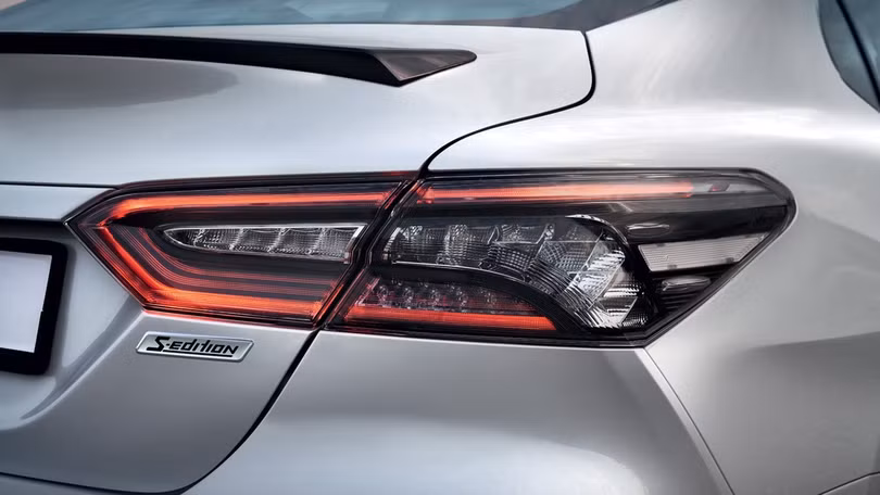 Toyota Camry S-Edition 2020 ra mắt, thiết kế táo bạo hơn