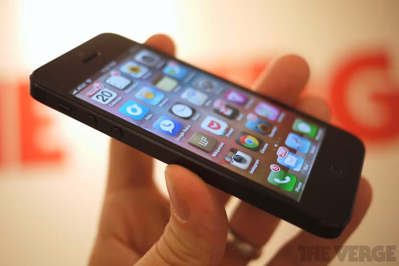 Apple bị phạt 25 triệu Euro vì cố tình làm chậm iPhone cũ