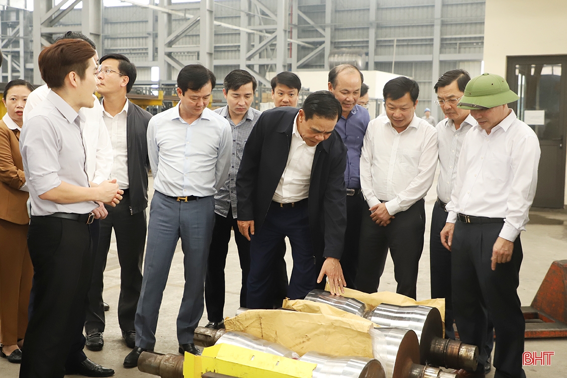 Chủ tịch UBND tỉnh kiểm tra sản xuất, tiến độ các dự án trọng điểm ở TX Kỳ Anh