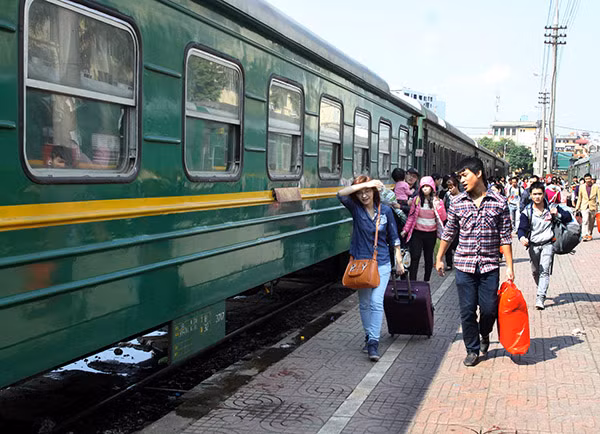 Di chuyển Hà Nội - Vinh bằng cách nào tiện lợi nhất cho hành khách?