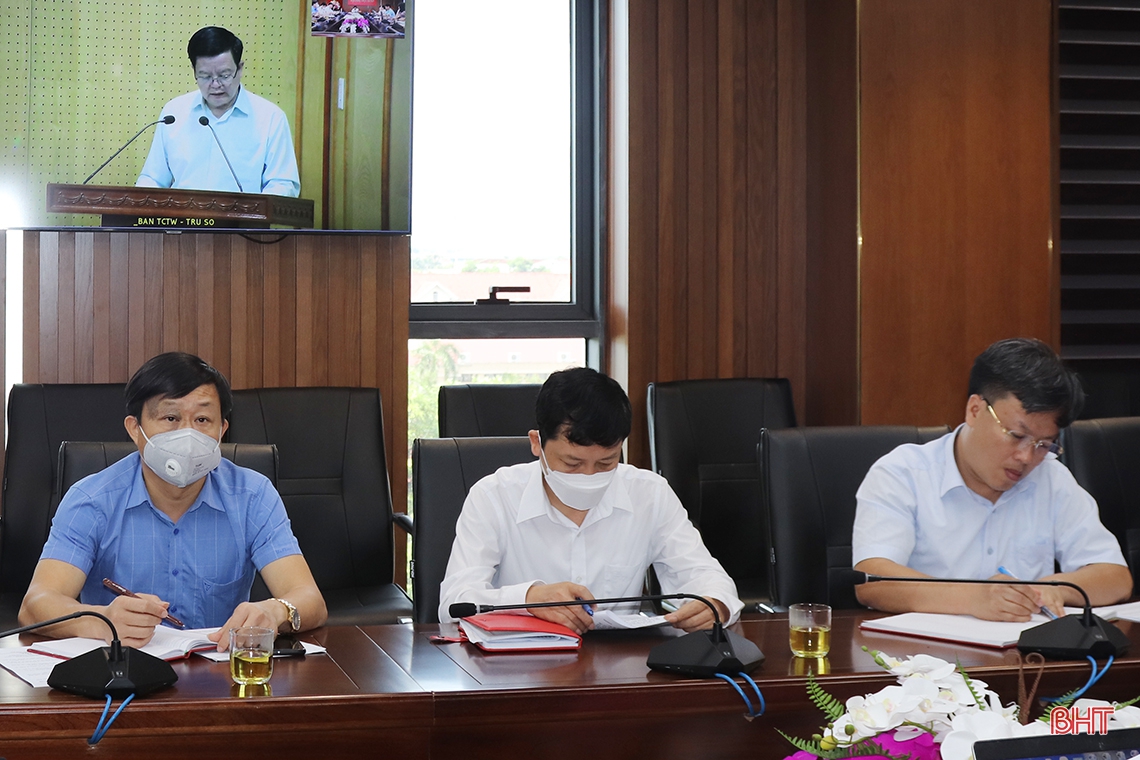 Cụ thể hóa quy định của Bộ Chính trị về luân chuyển cán bộ phù hợp với thực tiễn cơ quan, đơn vị