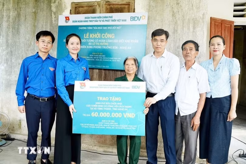 chung-tay-ho-tro-nguoi-co-cong-o-nghe-an-8170803.jpg