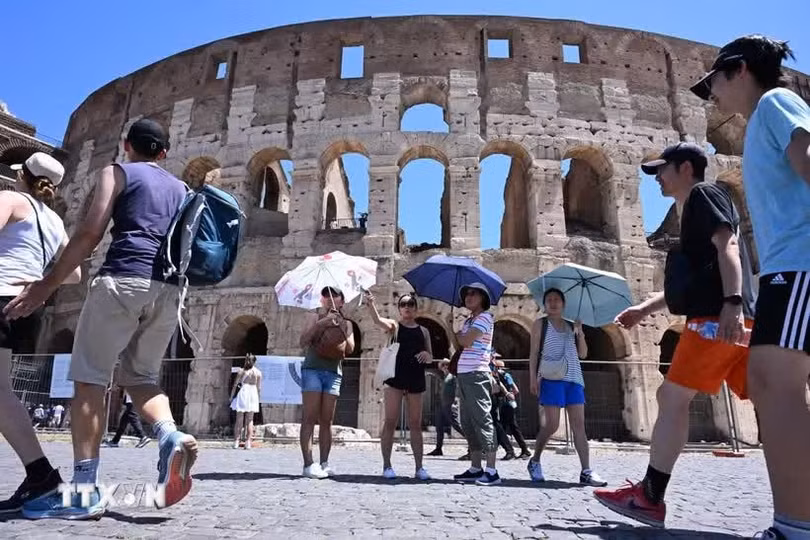 Thời tiết nắng nóng ở Italy. (Ảnh: THX/TTXVN)