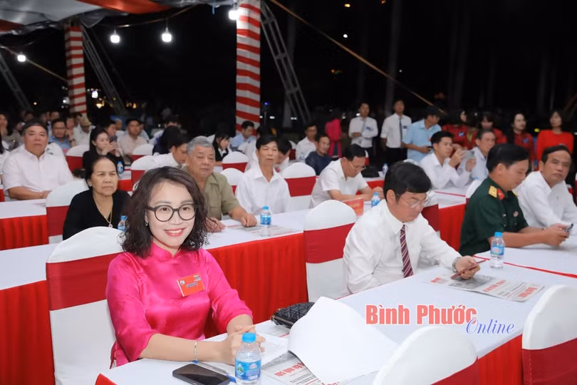 Các đại biểu dự lễ kỷ niệm