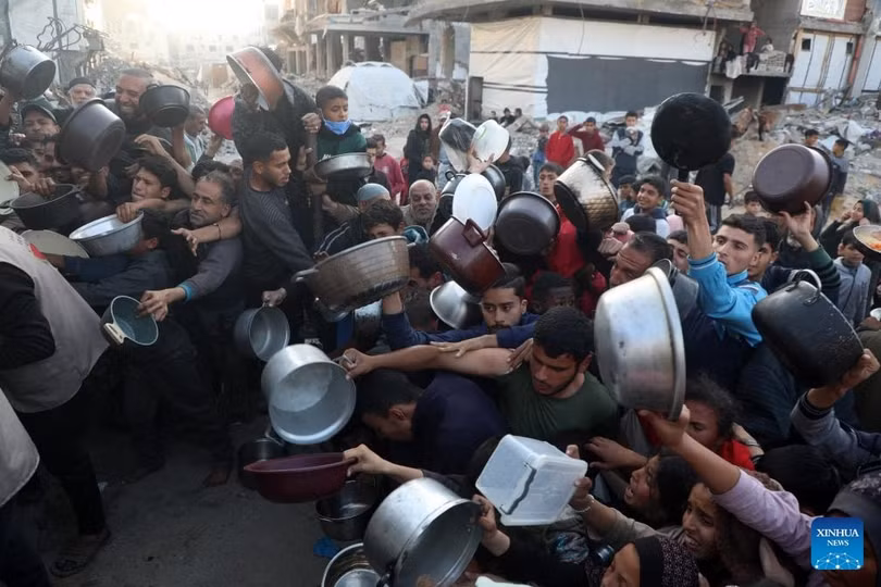 Cuộc khủng hoảng nhân đạo tại Gaza ngày càng trầm trọng bất chấp nỗ lực trợ giúp của cộng đồng quốc tế. Ảnh: Tân Hoa xã
