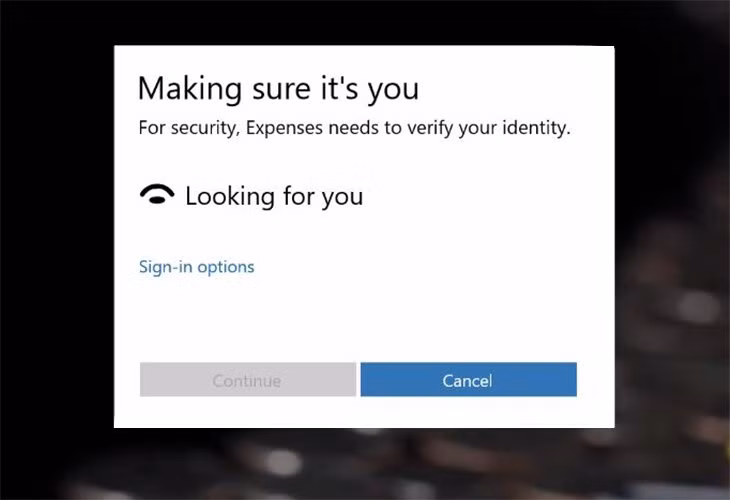 Nhận diện khuôn mặt với Windows Hello (Windows Hello Face) mang đến trải nghiệm với độ nhạy cao.