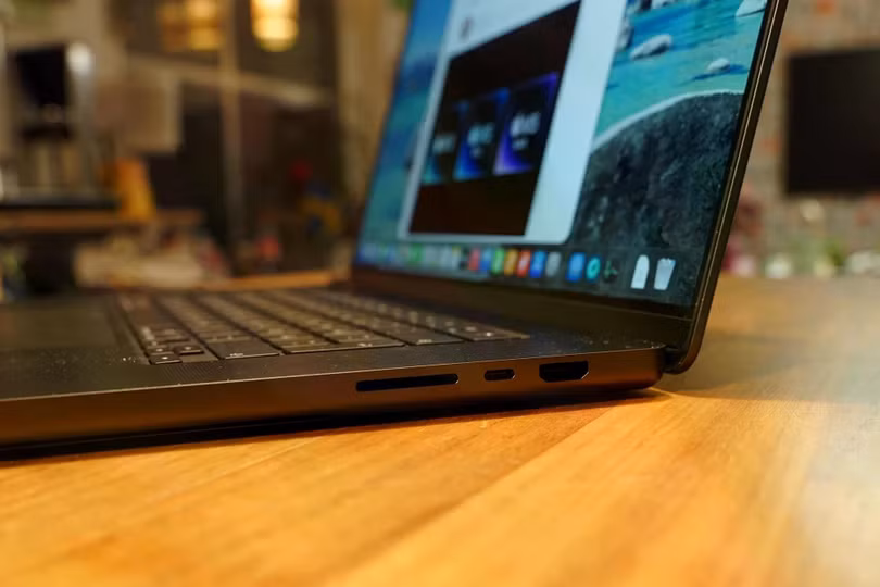 MacBook Ultra có thể xuất hiện vào đầu năm 2027. Ảnh: Macworld.