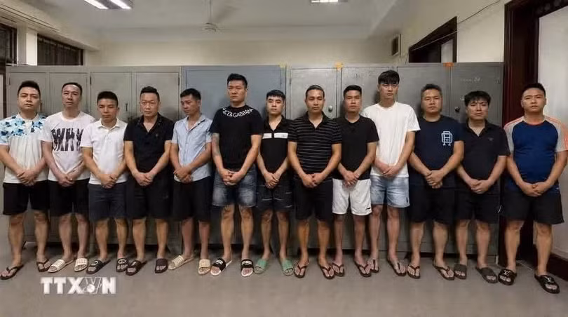 Các đối tượng bị bắt giữ. (Ảnh: TTXVN phát).