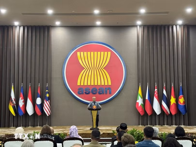 timor-leste-tham-lam-viec-voi-ban-thu-ky-asean-0308.jpg