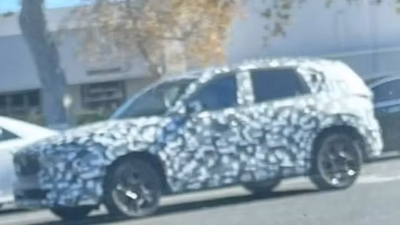 Hình ảnh nhiều khả năng là Mazda CX-5 thế hệ thứ ba đang chạy thử nghiệm tại California (Mỹ). Ảnh: Instagram@sapphireallroad.