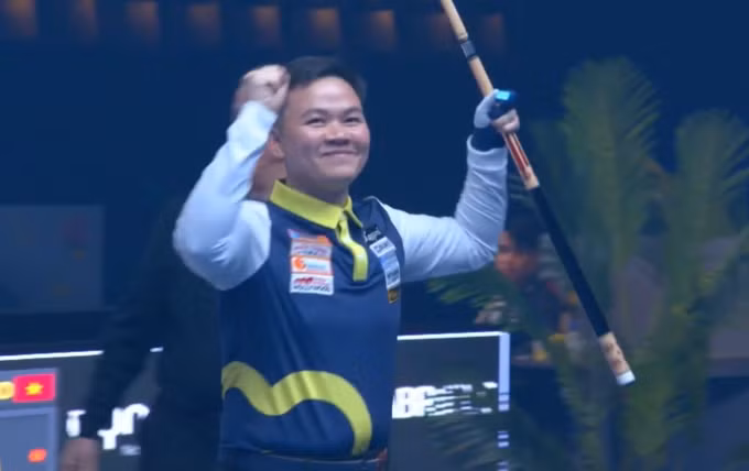 Khoảnh khắc Bao Phương Vinh mừng chiến thắng và lập kỷ lục AVG ở World Cup Antwerp tối 9/10. Ảnh chụp màn hình