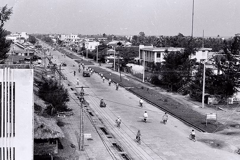 duong-phan-dinh-phung-xua-7710-3266.jpg