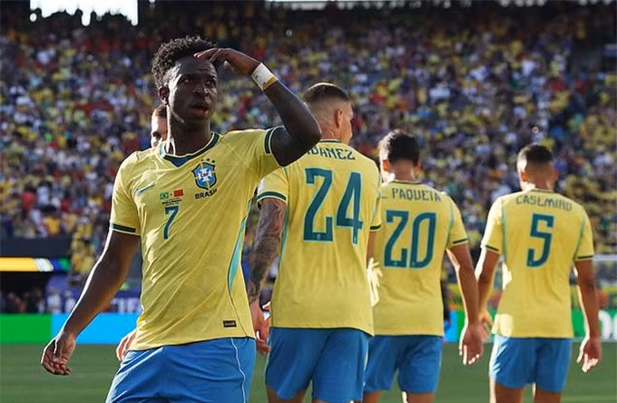 Vinicius giúp Brazil có được 1 điểm.