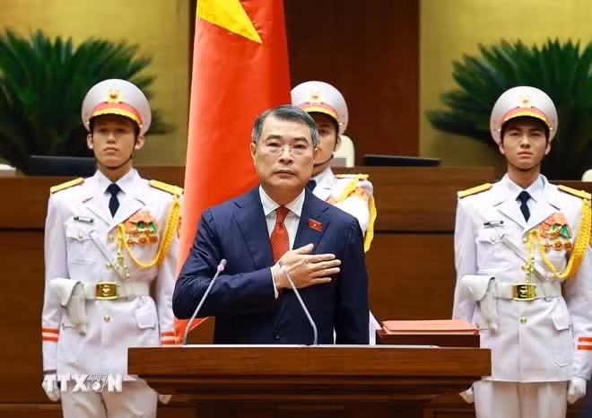 Thủ tướng Chính phủ Lê Minh Hưng tuyên thệ nhậm chức. (Ảnh: Dương Giang/TTXVN)