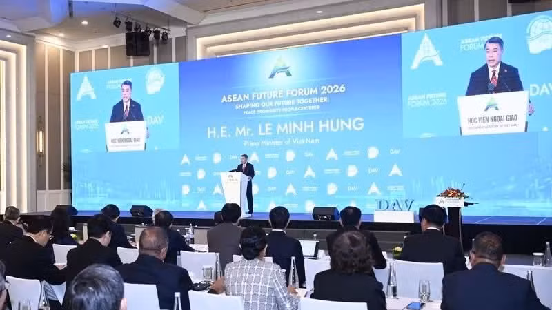 Thủ tướng Chính phủ Lê Minh Hưng phát biểu định hướng tại Diễn đàn. (Ảnh: TRẦN HẢI)
