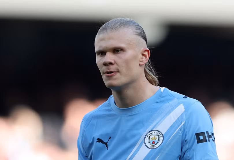 Erling Haaland (Manchester City): Có cùng mức định giá 200 triệu euro như Yamal, Haaland tiếp tục khẳng định khả năng săn bàn đáng nể và tràn trề cơ hội giành danh hiệu Vua phá lưới Premier League mùa này.