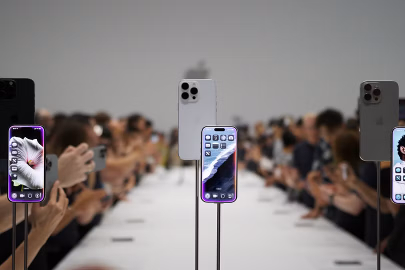 Một số màu sắc trên iPhone 16 Pro. Ảnh: Digital Trends.