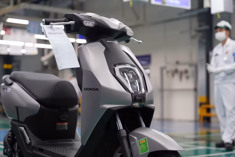 Người mua Honda Icon e: được tặng 5 triệu đồng tiền mặt.