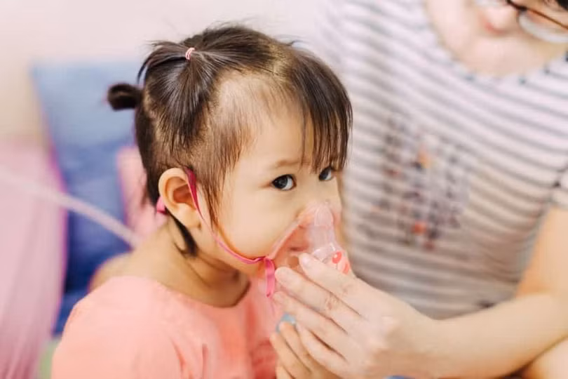 Thủy đậu có thể gây biến chứng viêm phổi ở trẻ