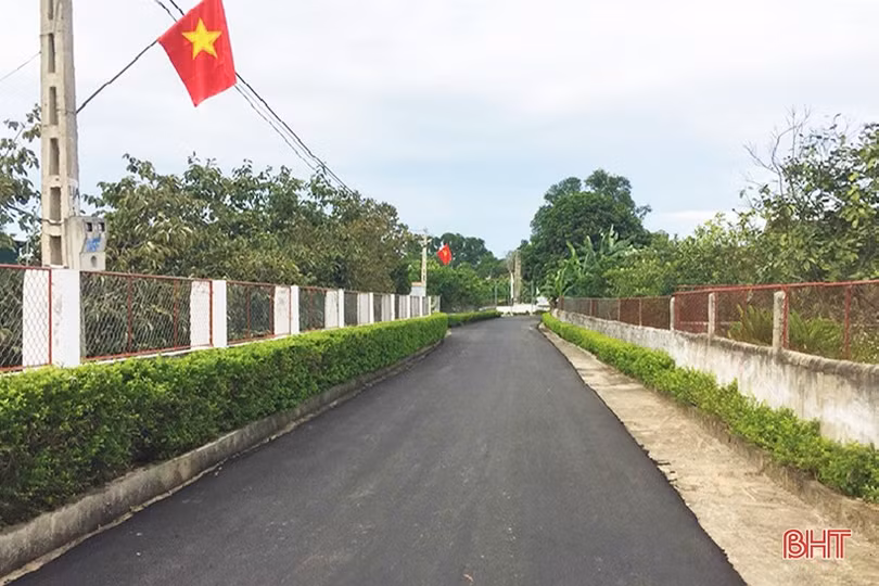 97 tuổi, cựu chiến binh Hà Tĩnh vẫn hăng say xây vườn mẫu