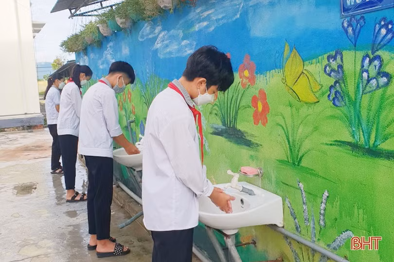 Ngày đến trường đầu tiên trong năm học mới tại Hà Tĩnh