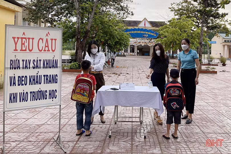 Ngày đến trường đầu tiên trong năm học mới tại Hà Tĩnh