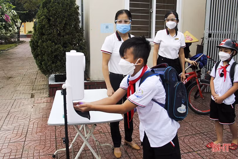 Ngày đến trường đầu tiên trong năm học mới tại Hà Tĩnh