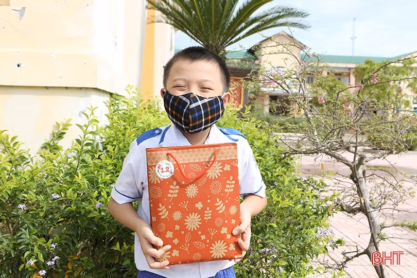 Trẻ em Hà Tĩnh đón tết Trung thu trong ấm áp yêu thương