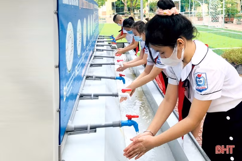 Ngày đến trường đầu tiên trong năm học mới tại Hà Tĩnh
