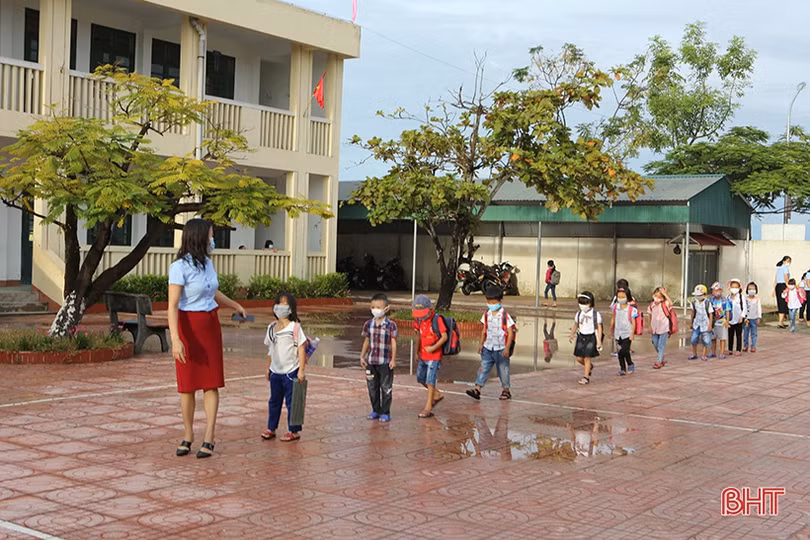 Ngày đến trường đầu tiên trong năm học mới tại Hà Tĩnh