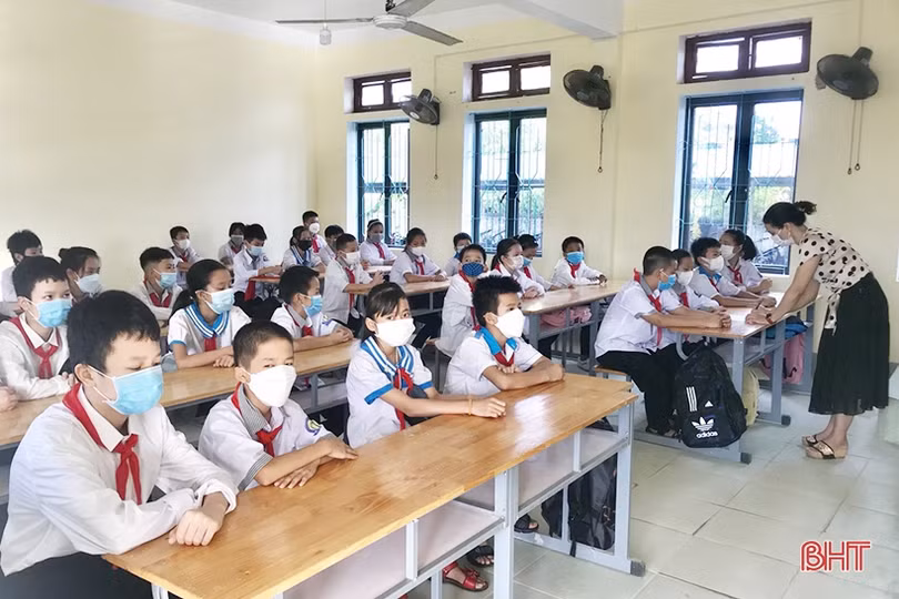 Ngày đến trường đầu tiên trong năm học mới tại Hà Tĩnh