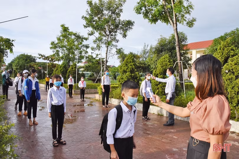 Ngày đến trường đầu tiên trong năm học mới tại Hà Tĩnh