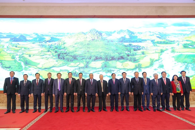Tổng Bí thư: Tranh thủ thời cơ, vững vàng vượt khó, hoàn thành thắng lợi nhiệm vụ năm 2023