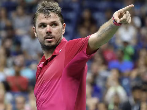 wawrinka thua soc tai nga djokovic di hat dam cuoi