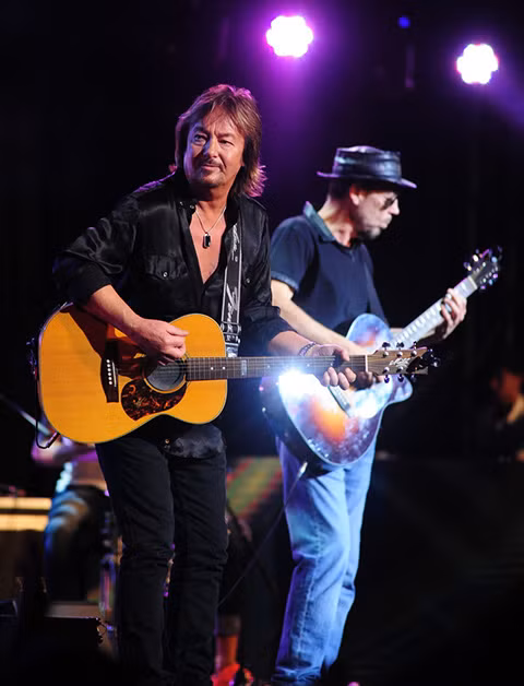 huyen thoai boney m va chris norman dot chay khan gia ha noi bang ky uc