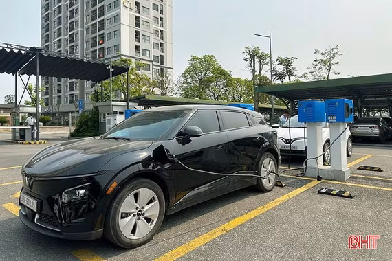 Ban hành quy chuẩn kỹ thuật quốc gia về trụ sạc, trạm sạc xe điện