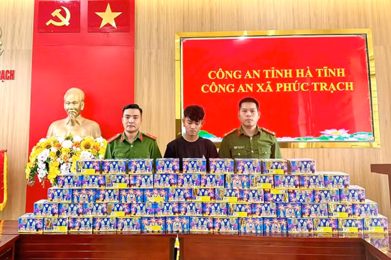 Chở hơn 1 tạ pháo lậu từ Quảng Trị ra Hà Tĩnh, nam thanh niên bị khởi tố