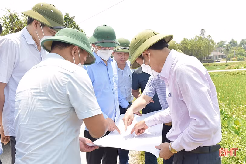 Tập trung đẩy nhanh tiến độ các dự án giao thông ở Hà Tĩnh
