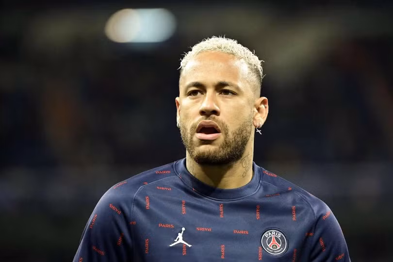 PSG ra giá bán Neymar