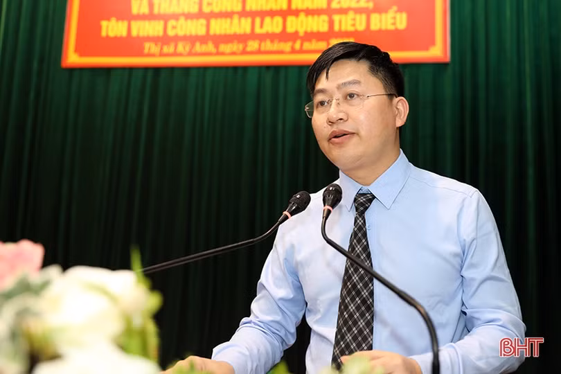Các ngành, địa phương Hà Tĩnh tôn vinh doanh nghiệp, người lao động tiêu biểu