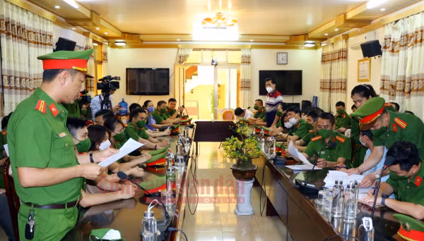 Việt Á đã trích %” bao nhiêu tiền ngoài hợp đồng cho CDC Nam Định?