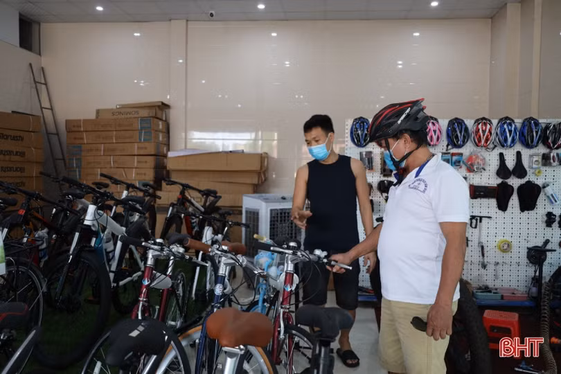 Vào hè, thị trường xe đạp ở TP Hà Tĩnh lại sôi động